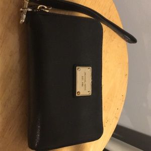 Michael Kors Wallet Wristlet